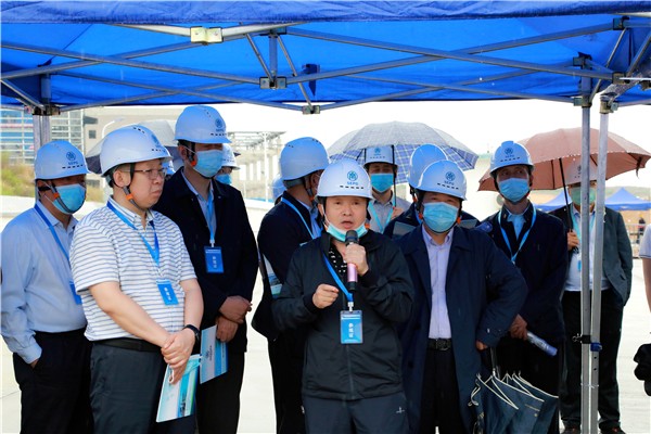 bte365集团复工复产促增添项目观摩聚会与会职员走进大秦国源三秦环保秦邦园区在榆项目