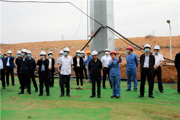 bte365集团复工复产促增添项目观摩聚会与会职员走进大秦国源三秦环保秦邦园区在榆项目