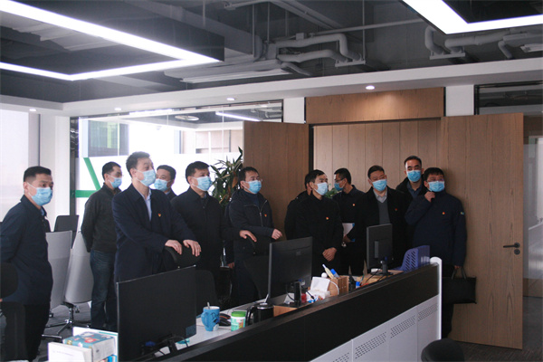 省国资委党委委员、驻委纪检监察组组长贺向东到秦创原bte365集团立异中心调研